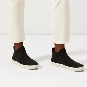 Rothy's The Chelsea Women's Sneakers Size 9 Black-on the narrow side